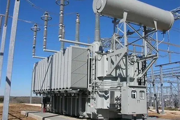 Transformer Tipe Kering vs Transformator Kecemplung Minyak: Endi sing Luwih Apik?